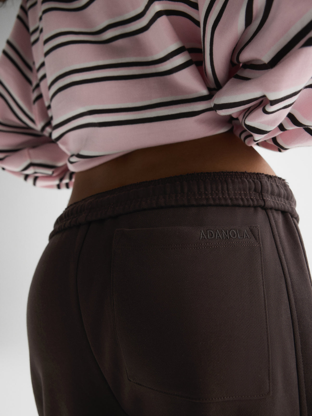 Straight Leg Sweatpants - Coffee Bean